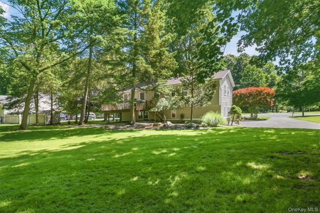 42 Sandy Brook Drive, Spring Valley, NY 10977