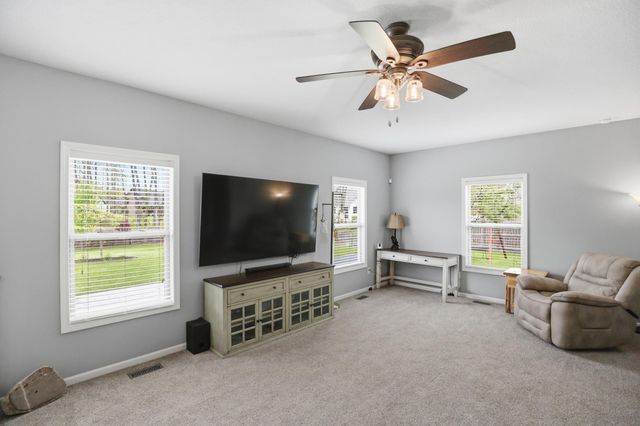595 HIGHFIELDS Cove, Fort Wayne, IN 46845