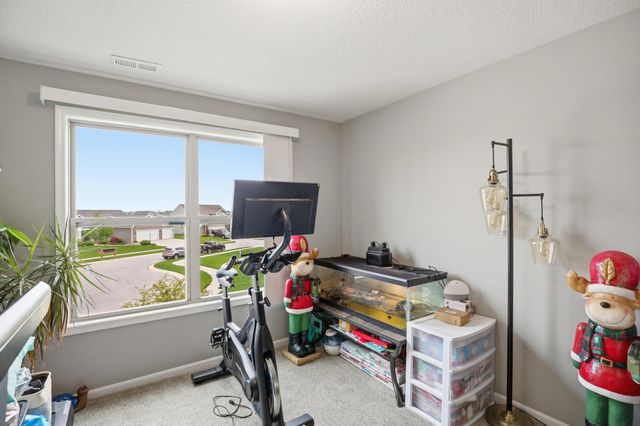 595 HIGHFIELDS Cove, Fort Wayne, IN 46845