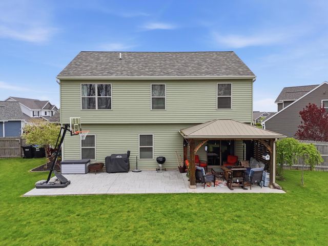 595 HIGHFIELDS Cove, Fort Wayne, IN 46845