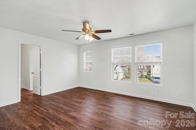 911 Swearngan Ridge Court, Charlotte, NC 28216