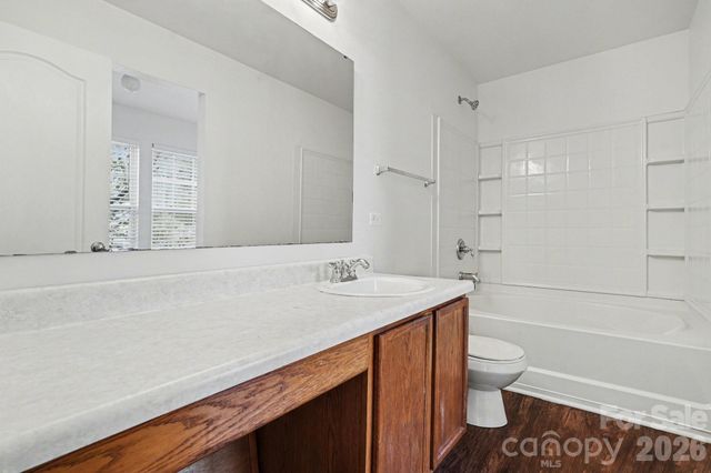 911 Swearngan Ridge Court, Charlotte, NC 28216