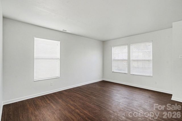 911 Swearngan Ridge Court, Charlotte, NC 28216