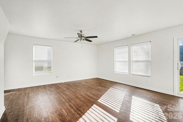 911 Swearngan Ridge Court, Charlotte, NC 28216