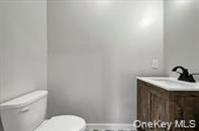 501 Iron Forge Lane, New Windsor, NY 12553