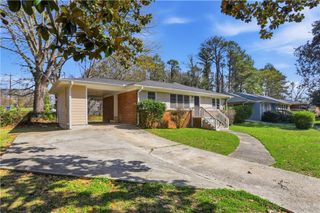 256 Silver Springs SW Circle, Atlanta, GA 30310