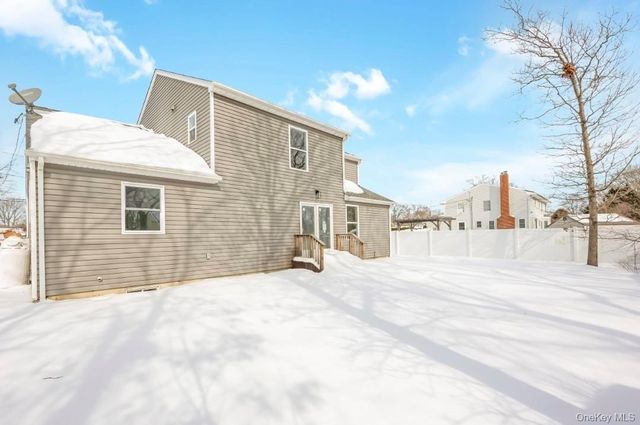 36 Musket Drive, Shirley, NY 11967