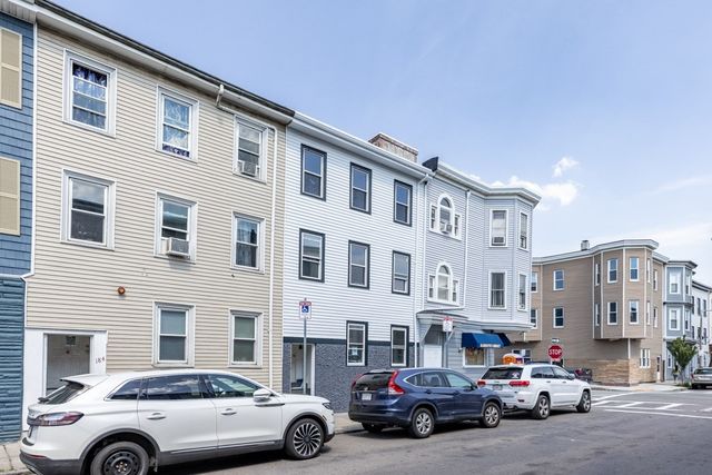 186 Marion 3, Boston, MA 02128