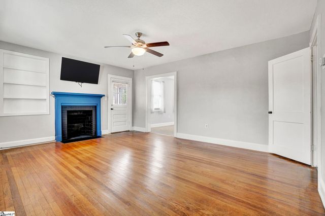 201 Pine Street, Clinton, SC 29325