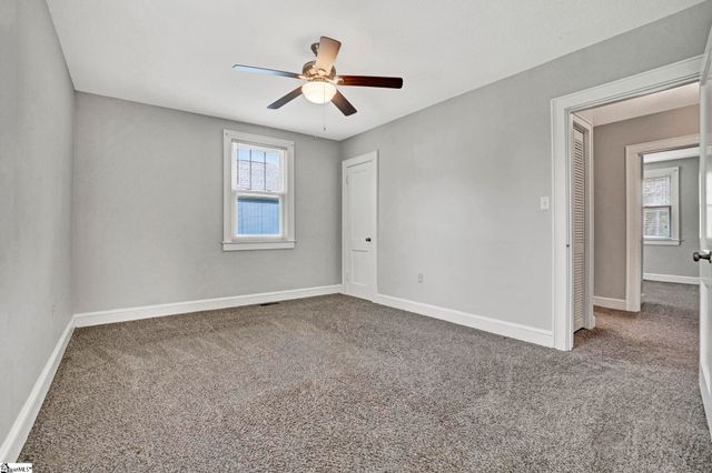 201 Pine Street, Clinton, SC 29325