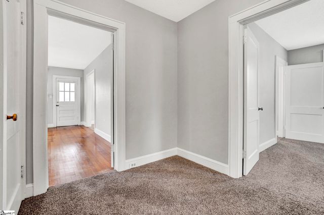 201 Pine Street, Clinton, SC 29325
