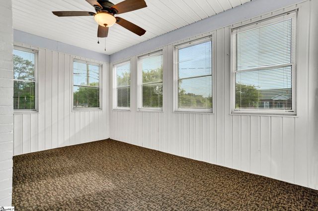 201 Pine Street, Clinton, SC 29325