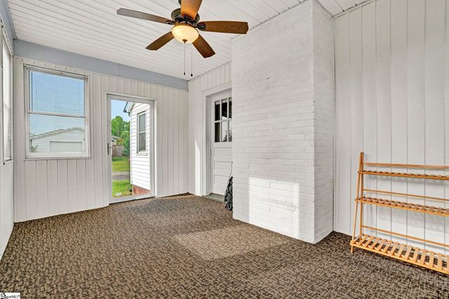 201 Pine Street, Clinton, SC 29325