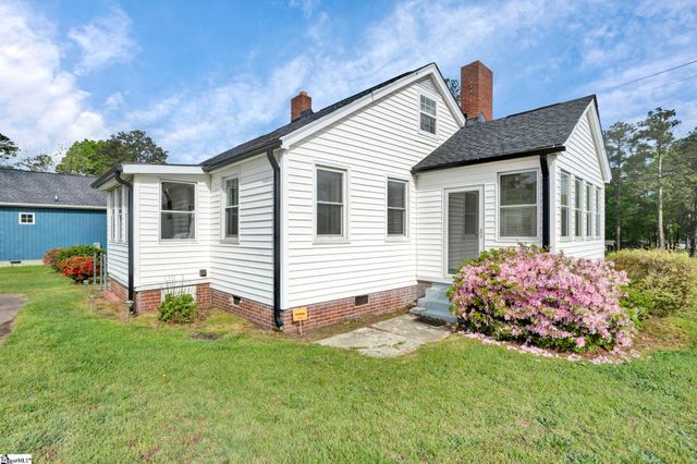 201 Pine Street, Clinton, SC 29325