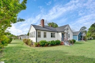 201 Pine Street, Clinton, SC 29325