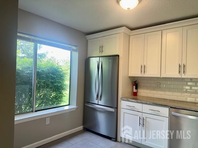 3 Farnham Square, Parlin, NJ 08859