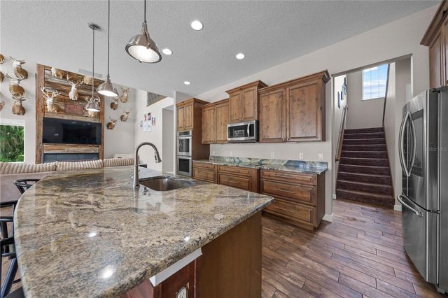 4664 HICKORY TREE LN, St Cloud, FL 34772