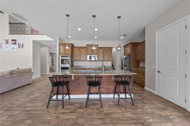4664 HICKORY TREE LN, St Cloud, FL 34772