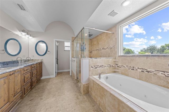 4664 HICKORY TREE LN, St Cloud, FL 34772