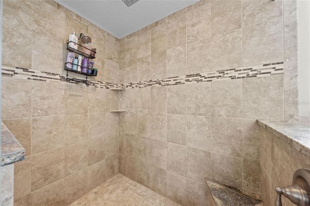 4664 HICKORY TREE LN, St Cloud, FL 34772