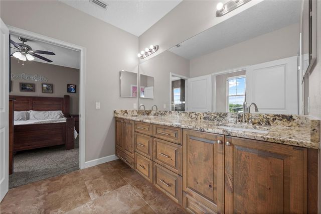 4664 HICKORY TREE LN, St Cloud, FL 34772