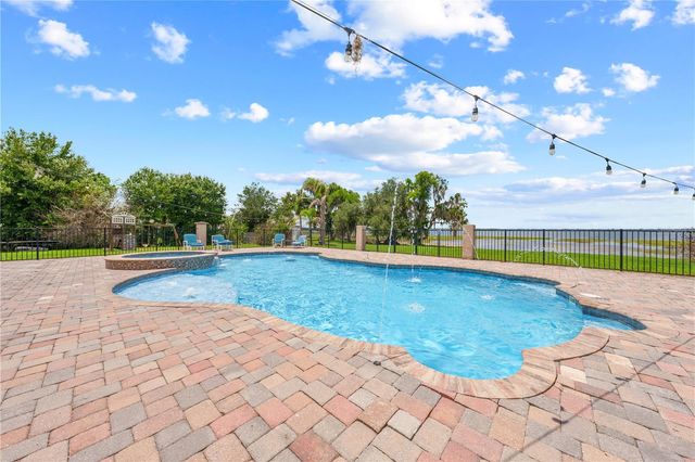 4664 HICKORY TREE LN, St Cloud, FL 34772