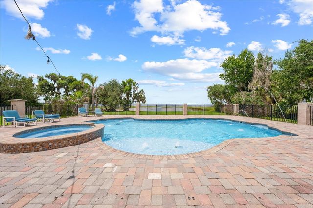 4664 HICKORY TREE LN, St Cloud, FL 34772