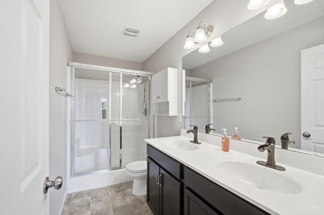 2160 Pumpkin Ridge Court, Hamilton, OH 45013