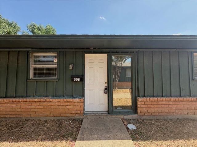 901 Redbird Drive, Irving, TX 75061