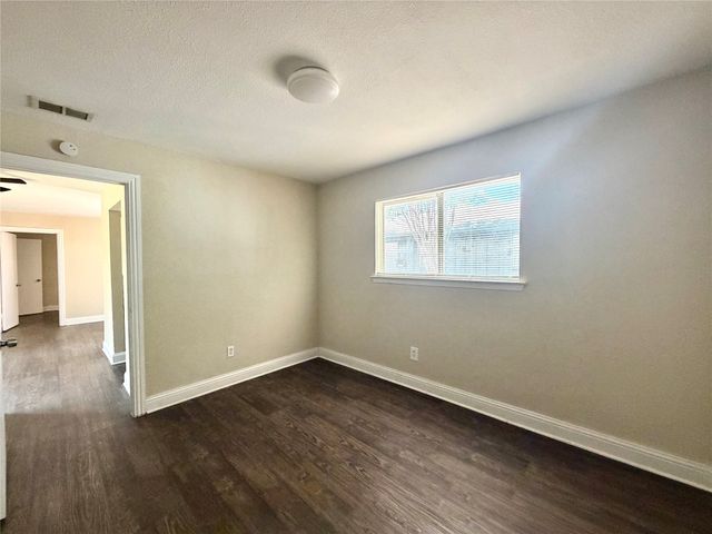 901 Redbird Drive, Irving, TX 75061