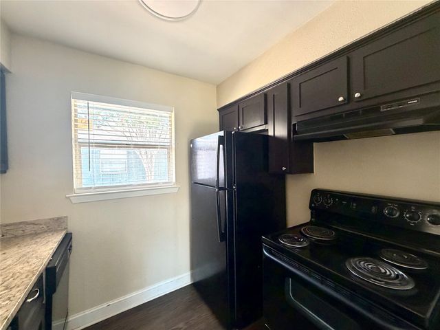 901 Redbird Drive, Irving, TX 75061