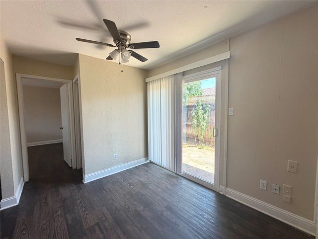 901 Redbird Drive, Irving, TX 75061
