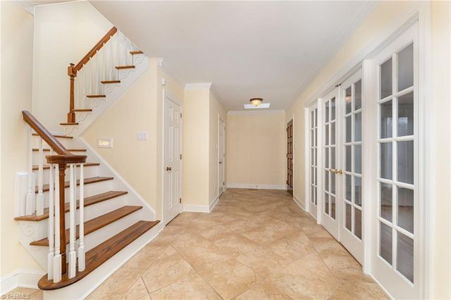 3 Folkstone Drive, Greensboro, NC 27403