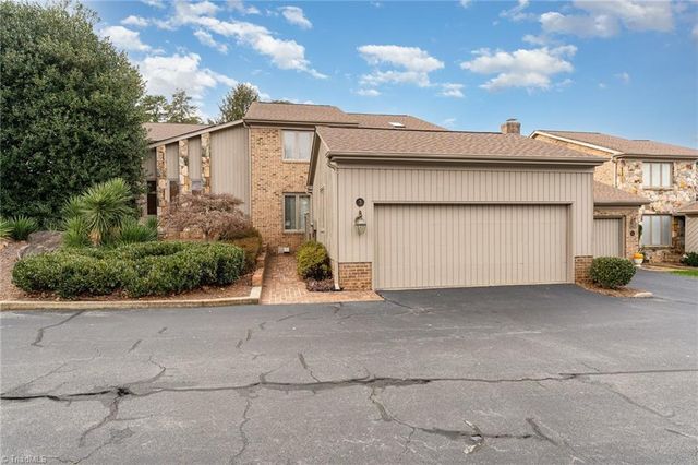 3 Folkstone Drive, Greensboro, NC 27403