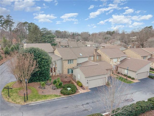 3 Folkstone Drive, Greensboro, NC 27403