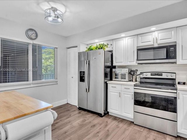 12500 SW 5th Ct 208M, Pembroke Pines, FL 33027