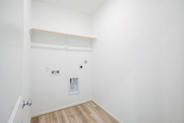 130 Daylight Crest Drive, Crosby, TX 77532