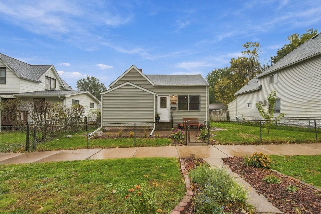 956 Humboldt Avenue, West Saint Paul, MN 55118 — exterior