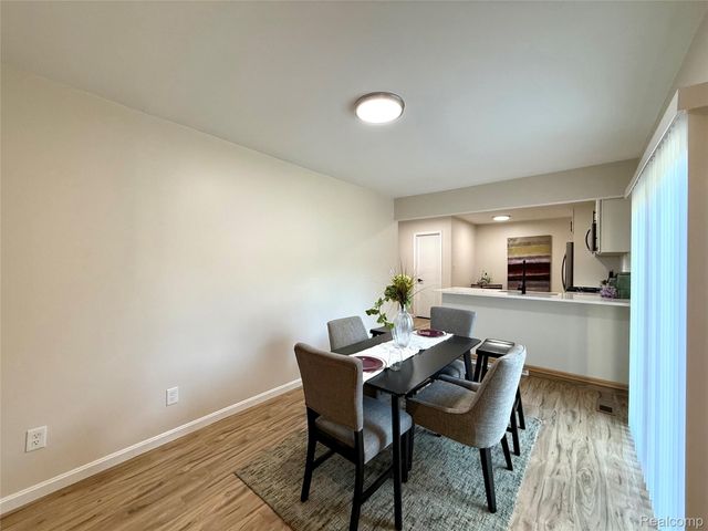 39909 Lynn Street, Canton Charter Township, MI 48187