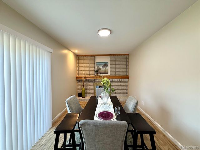 39909 Lynn Street, Canton Charter Township, MI 48187