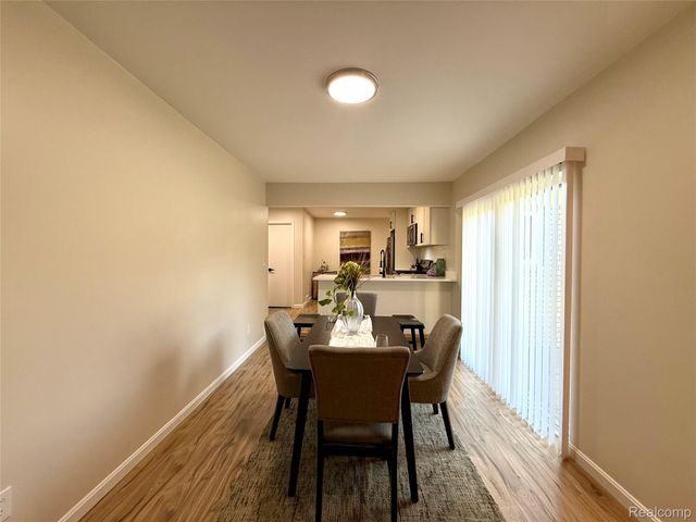 39909 Lynn Street, Canton Charter Township, MI 48187