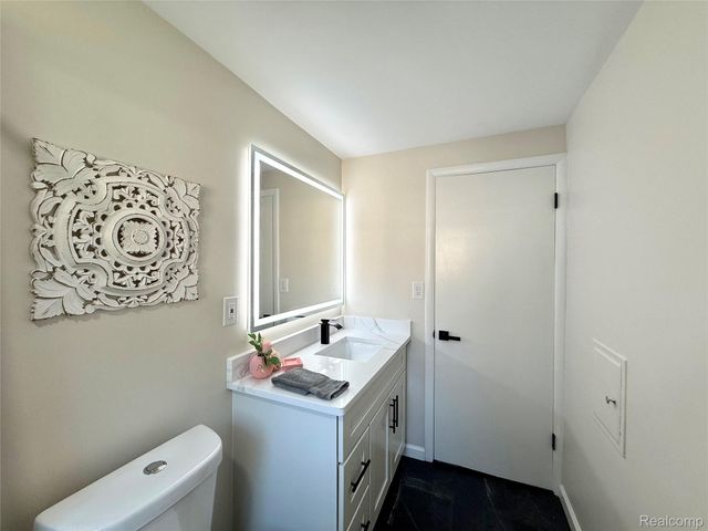 39909 Lynn Street, Canton Charter Township, MI 48187
