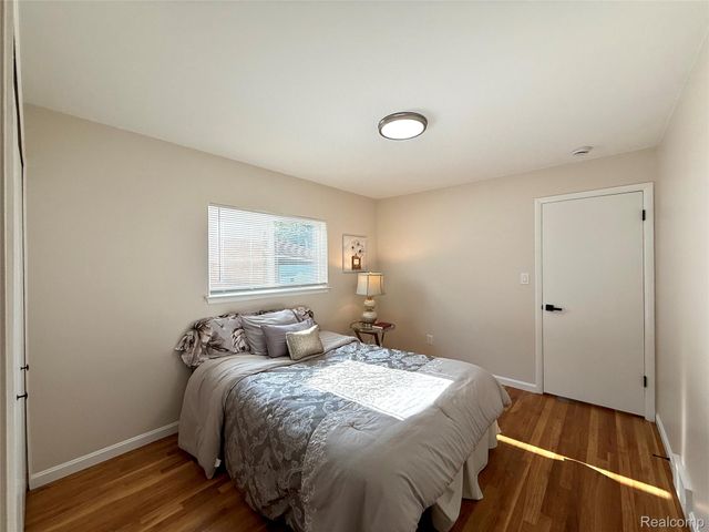 39909 Lynn Street, Canton Charter Township, MI 48187