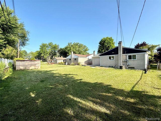 39909 Lynn Street, Canton Charter Township, MI 48187
