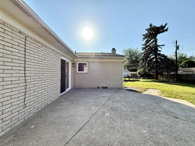 39909 Lynn Street, Canton Charter Township, MI 48187