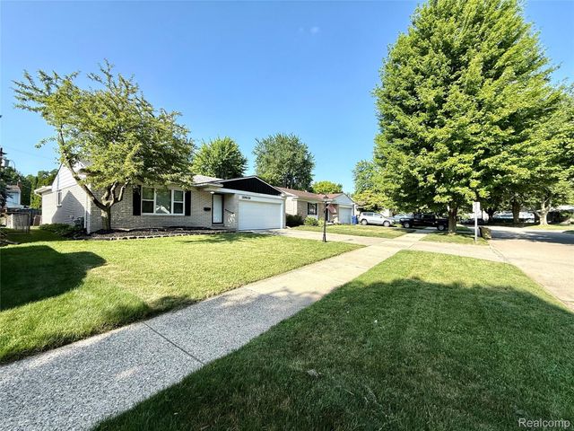 39909 Lynn Street, Canton Charter Township, MI 48187