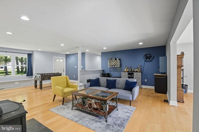 734 STAGECOACH RD, Marmora, NJ 08223