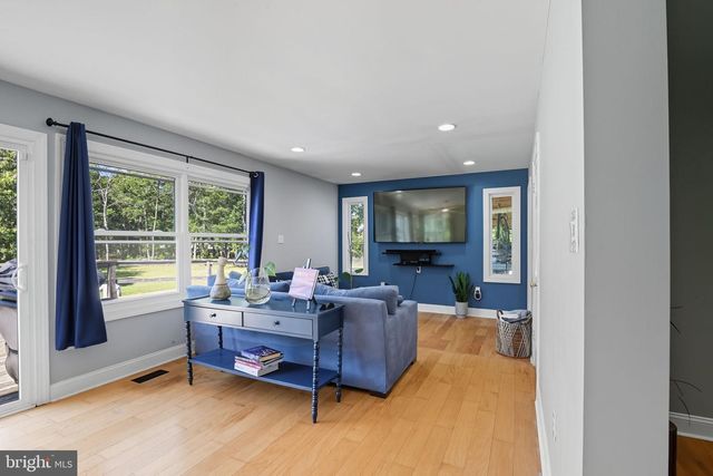 734 STAGECOACH RD, Marmora, NJ 08223