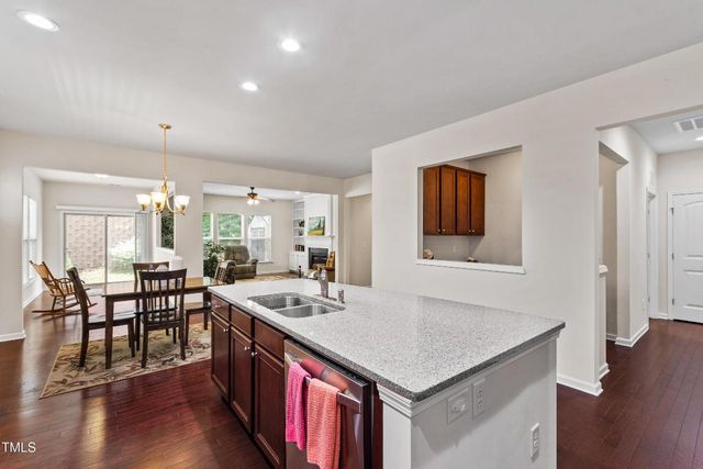 1320 Cozy Oak Avenue, Cary, NC 27519