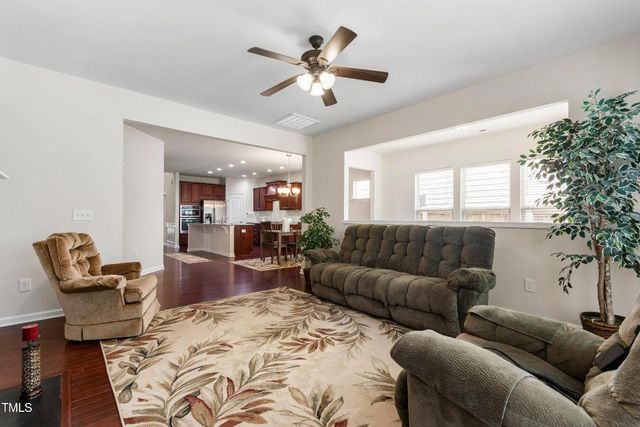 1320 Cozy Oak Avenue, Cary, NC 27519